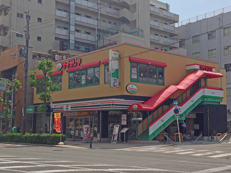 恵美須町・りそな銀行跡の商業ビルに「サイゼリヤ」がオープン