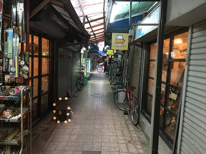 日本橋商店会内にカフェ＆手作りお菓子の「タイディカフェ」がオープン